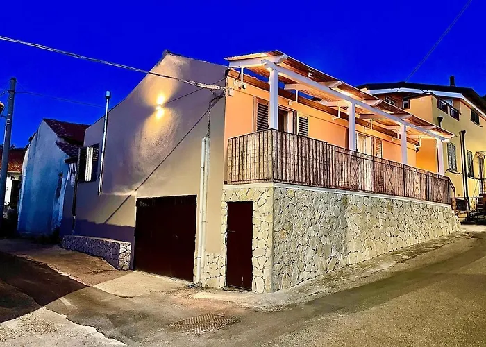 בית נופש Dafne Fitili